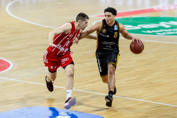 冰岛在前三 冰岛在前三